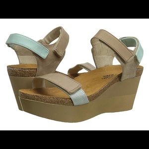 Naot Miracle Wedges